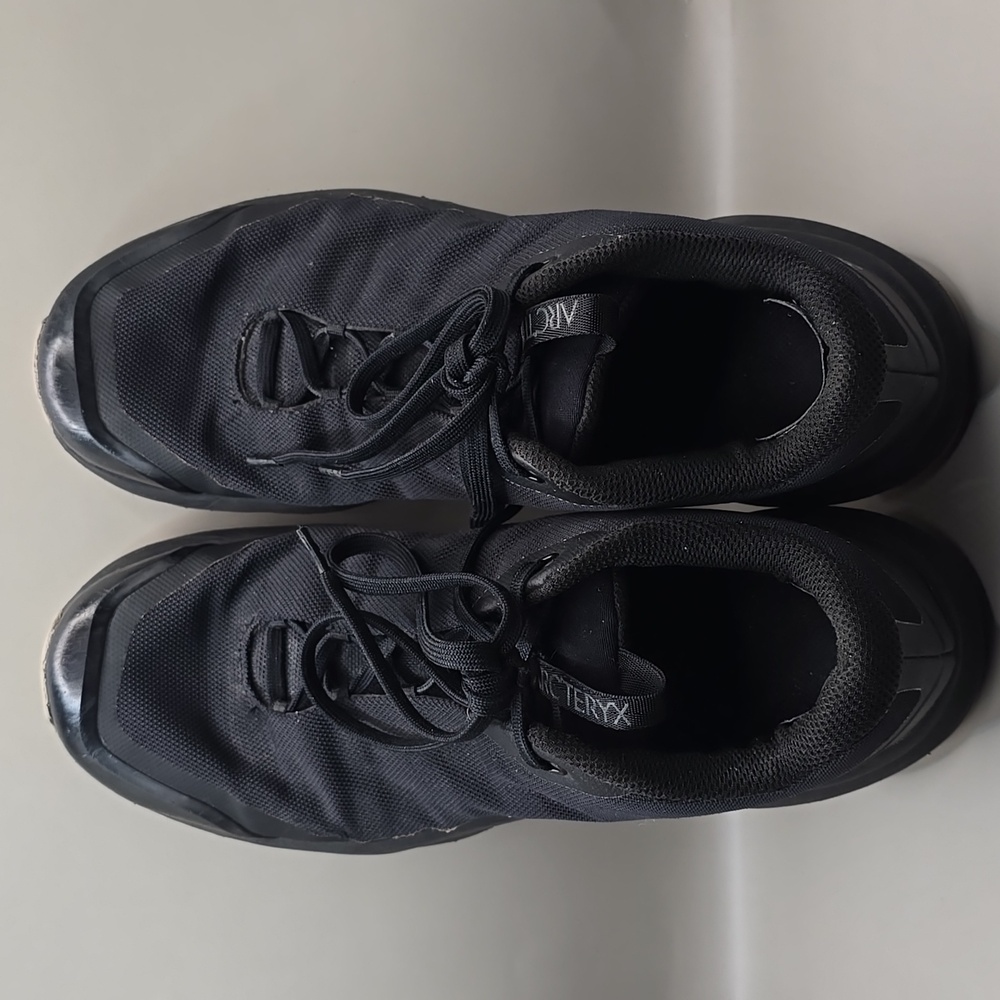 ●SOLD●Arc'teryx Aerios FL Gore-Tex Shoes Men's 7.5 Black Low-Top Outdoors 225389 - Picture 7 of 11